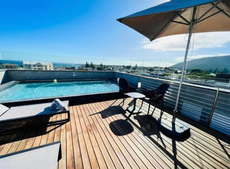 Central Mountain View Apartment, Hermanus Waterfront المظهر الخارجي الصورة