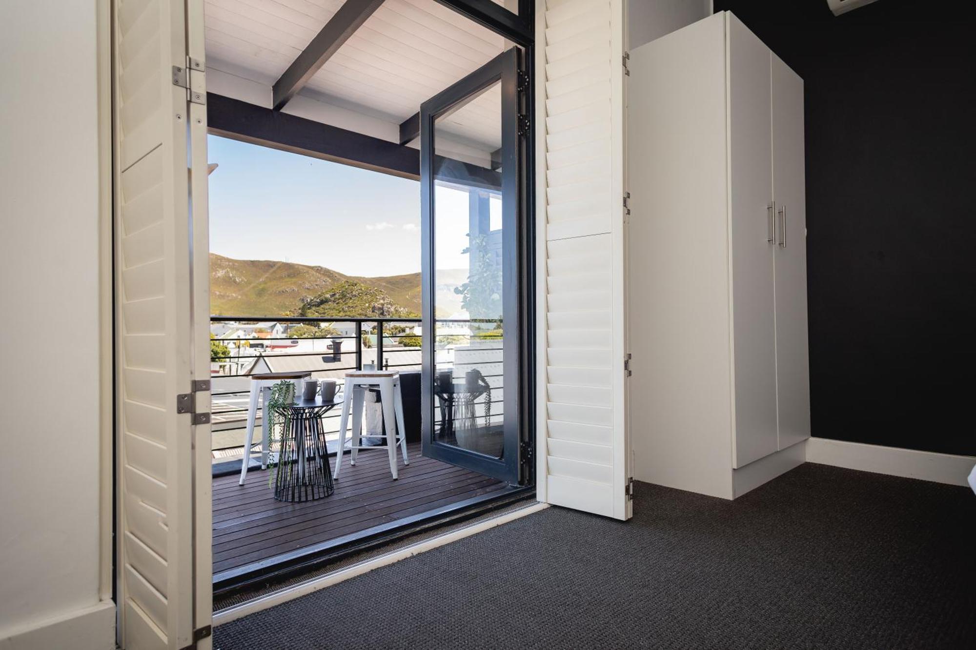 Central Mountain View Apartment, Hermanus Waterfront المظهر الخارجي الصورة